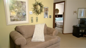 Moraine Ridge Senior Living Facility Resident Living Room Gallery Photo -Position 31
