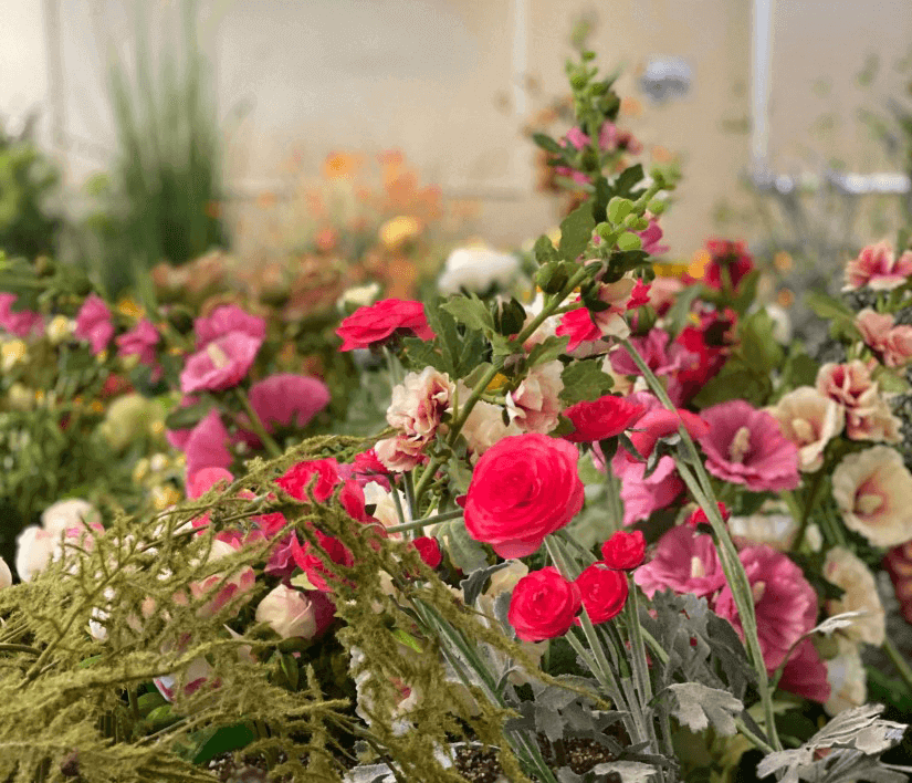 Close up image of flowers at Moraine Ridge Senior Care - Green Bay WI